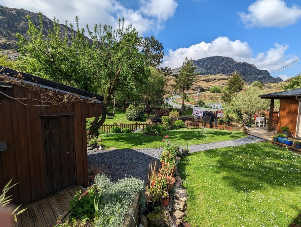 Bryn Elltyd Eco House Pensionat Blaenau Ffestiniog Exteriör bild