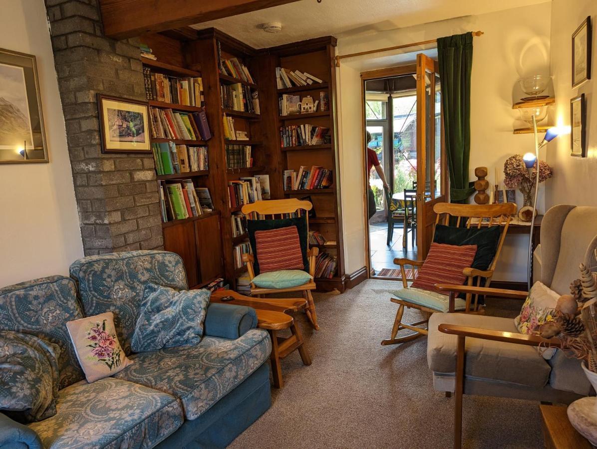 Bryn Elltyd Eco House Pensionat Blaenau Ffestiniog Exteriör bild