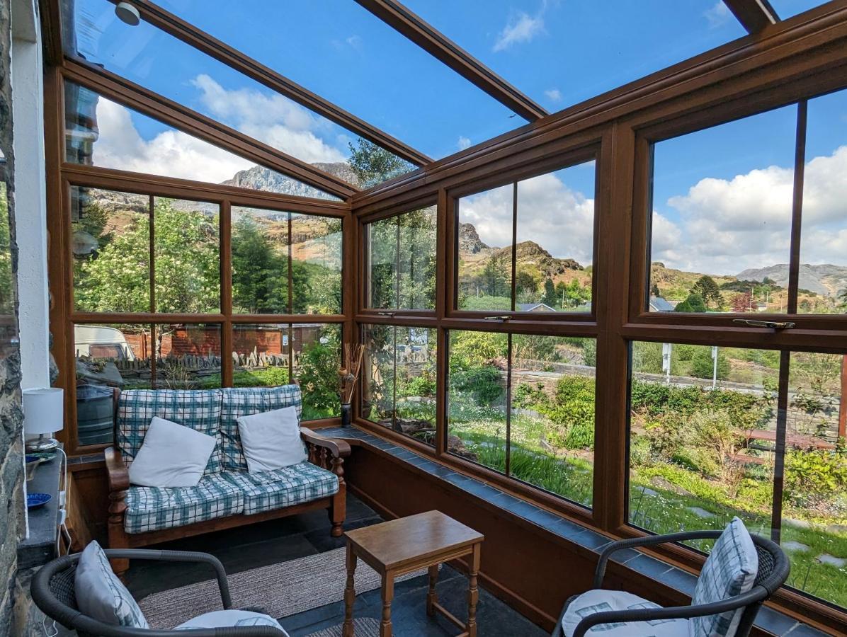 Bryn Elltyd Eco House Pensionat Blaenau Ffestiniog Exteriör bild