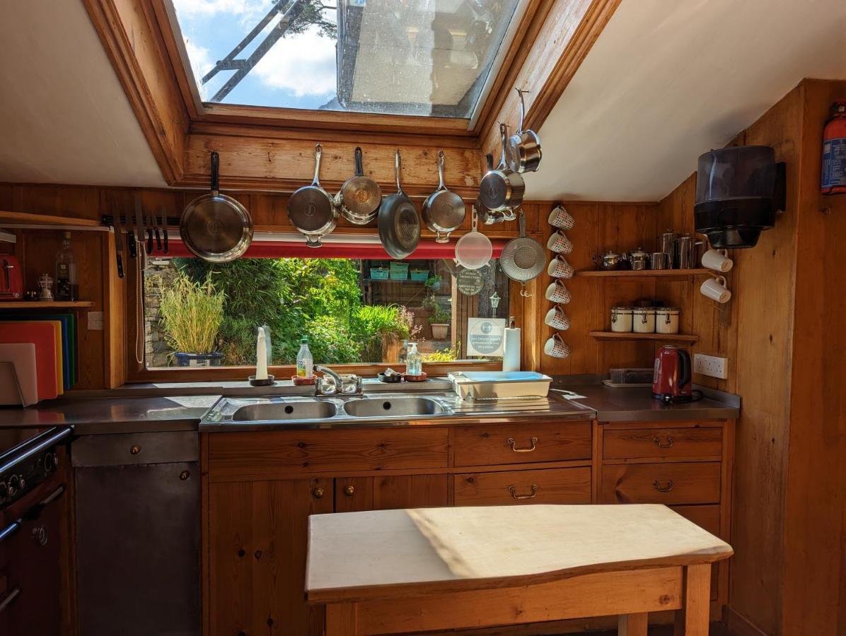 Bryn Elltyd Eco House Pensionat Blaenau Ffestiniog Exteriör bild