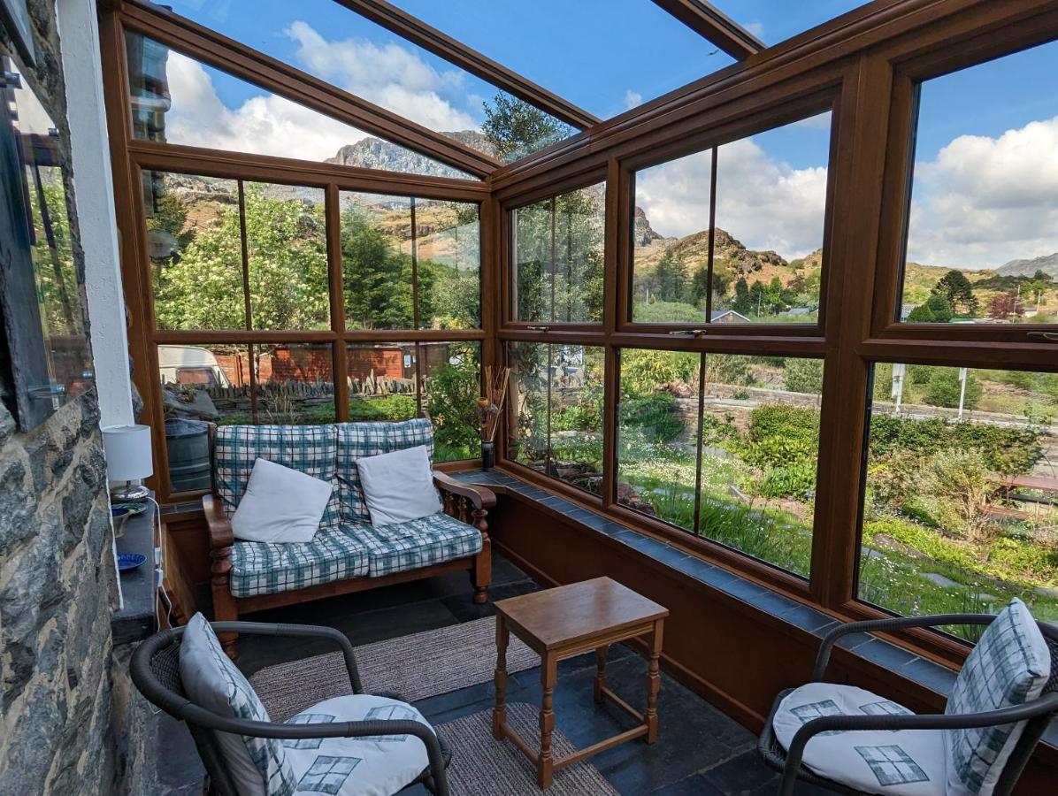 Bryn Elltyd Eco House Pensionat Blaenau Ffestiniog Exteriör bild