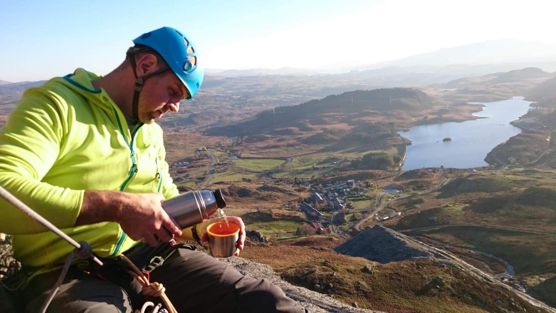 Bryn Elltyd Eco House Pensionat Blaenau Ffestiniog Exteriör bild