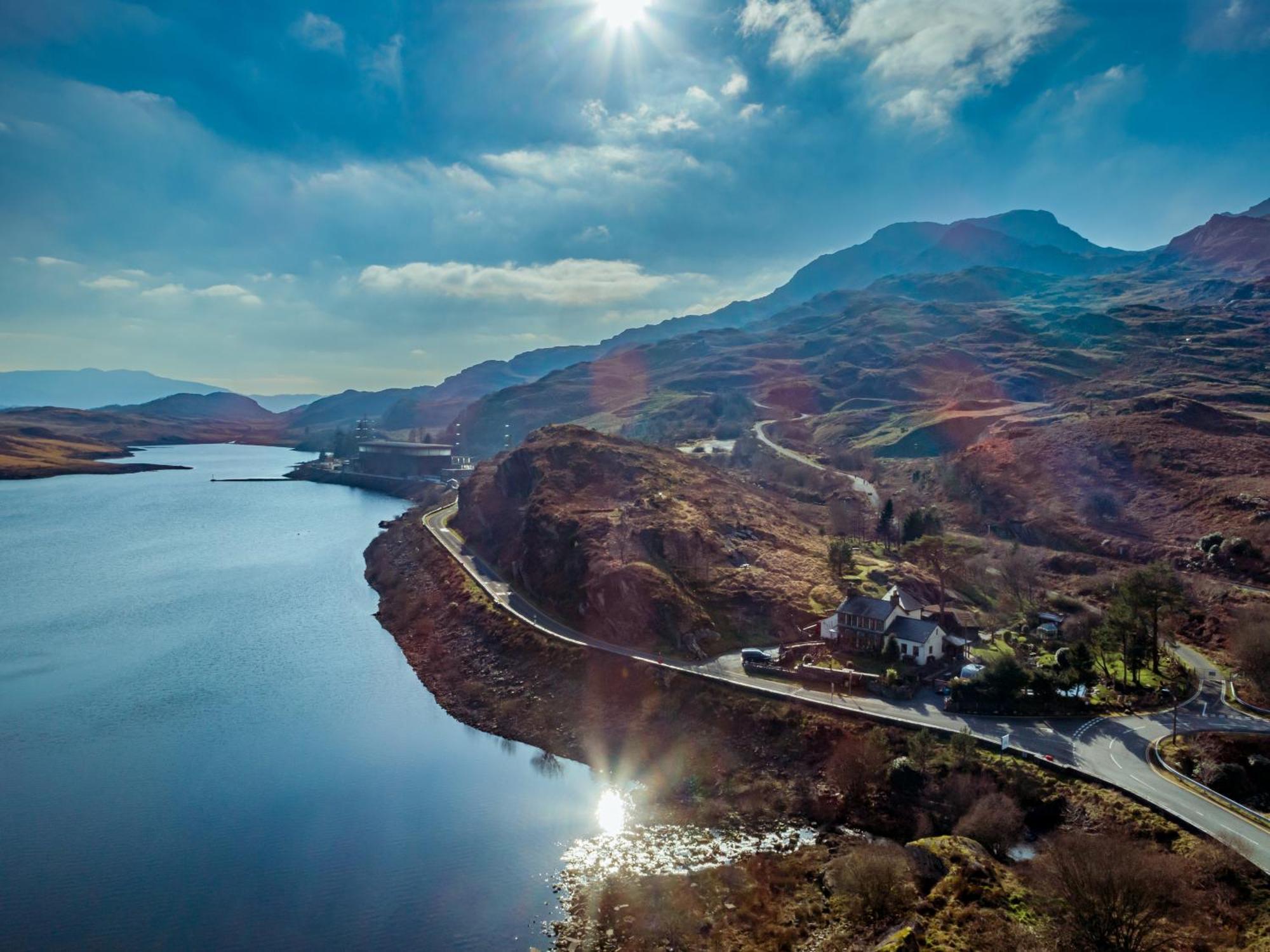 Bryn Elltyd Eco House Pensionat Blaenau Ffestiniog Exteriör bild